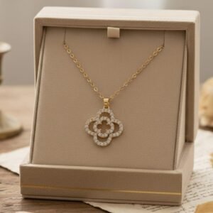 Collar Bloom